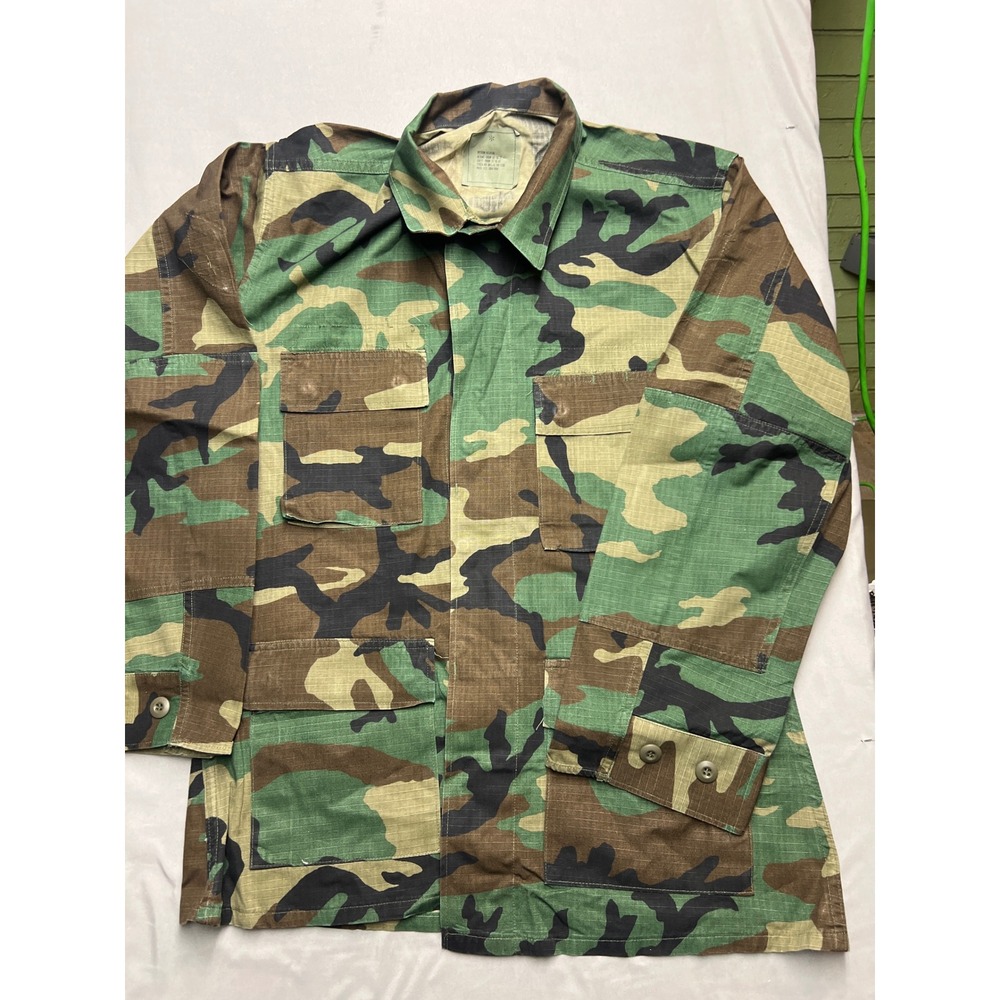 US Military BDU Combat Coat Woodland Camo Ripstop Jacket Medium Regular 90s Vtg